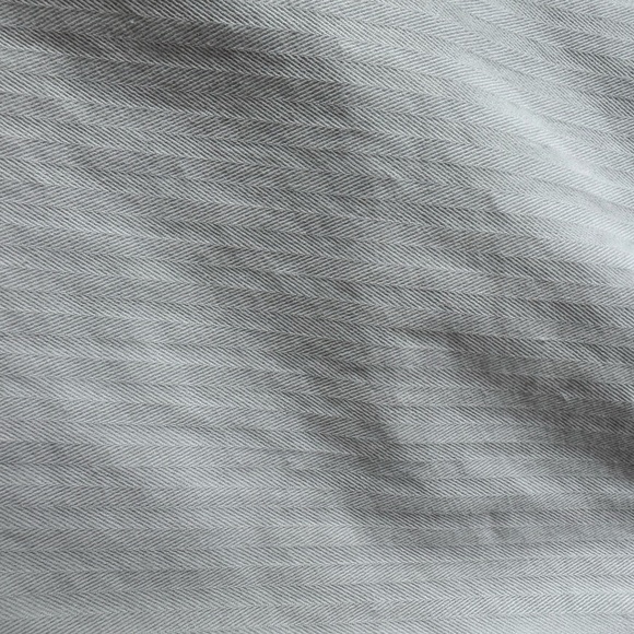 Nili Lotan Textured White Cropped Pants. Sz 8. Button fly. - Picture 4 of 5